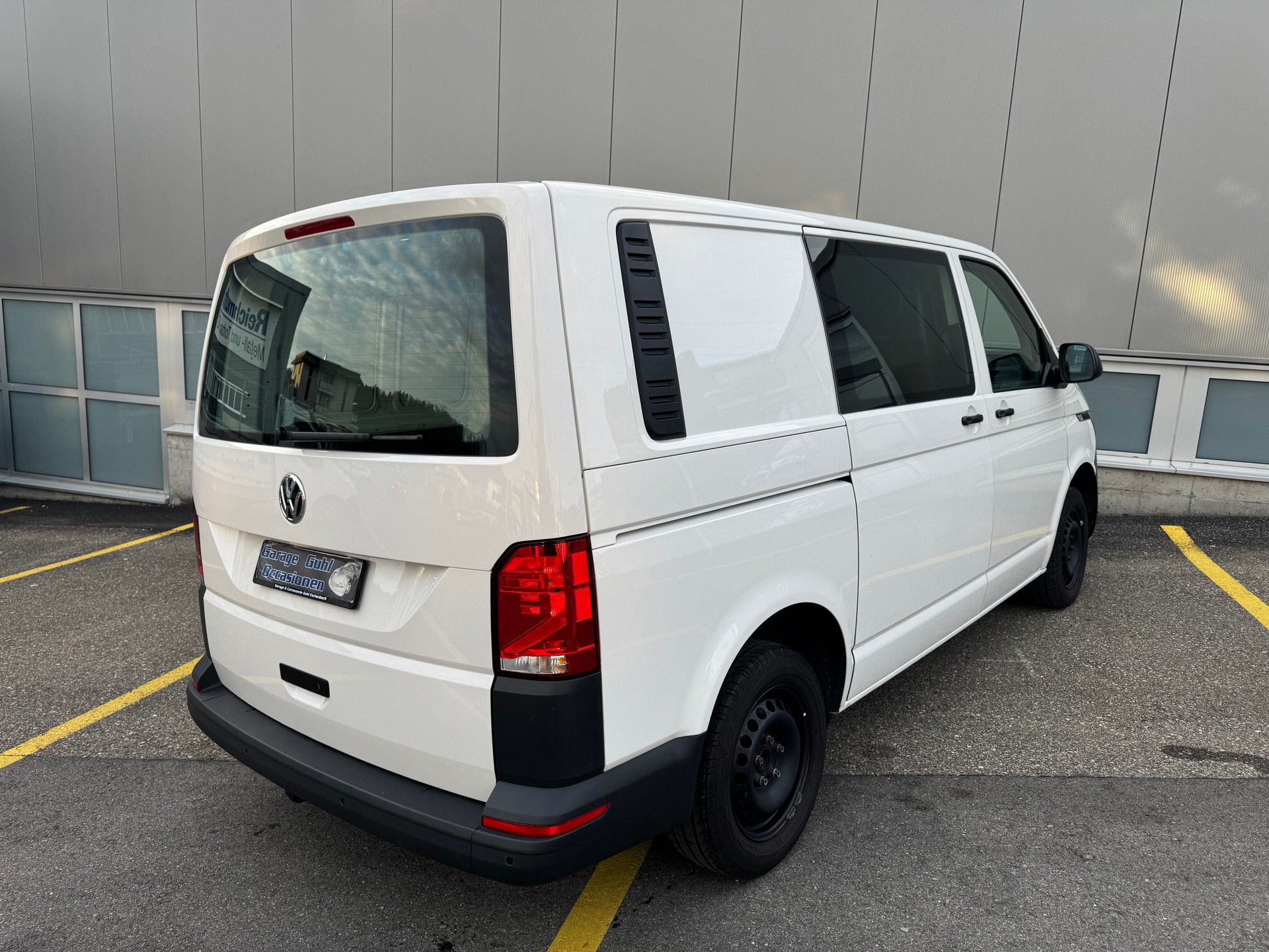 VW T6.1 2.0 TDI-image-2