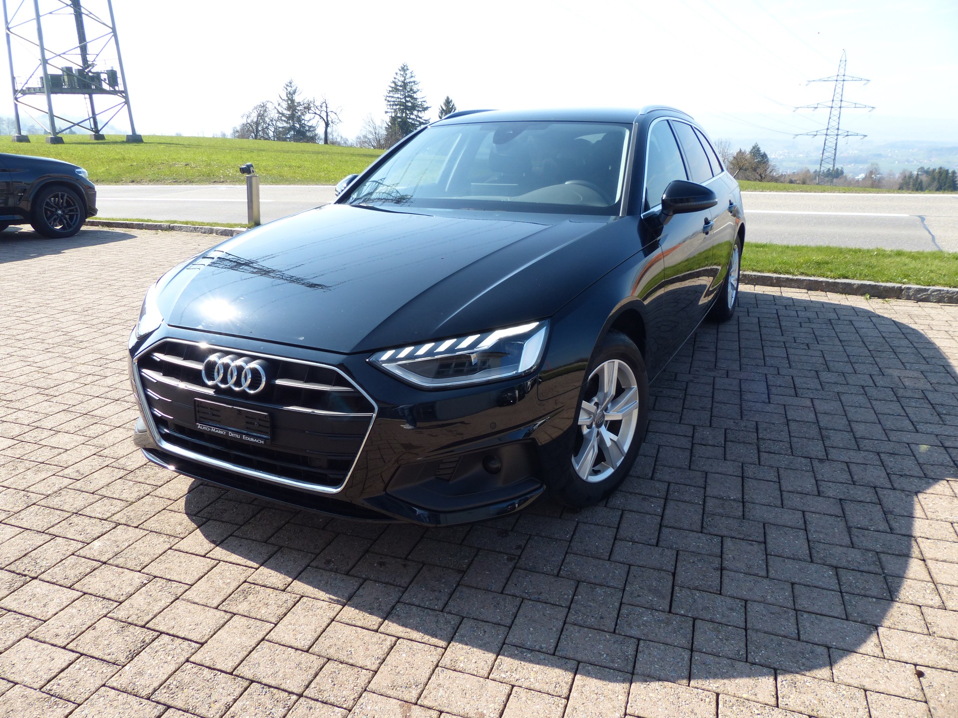AUDI A4 Avant 35 TDI S-tronic-image-4