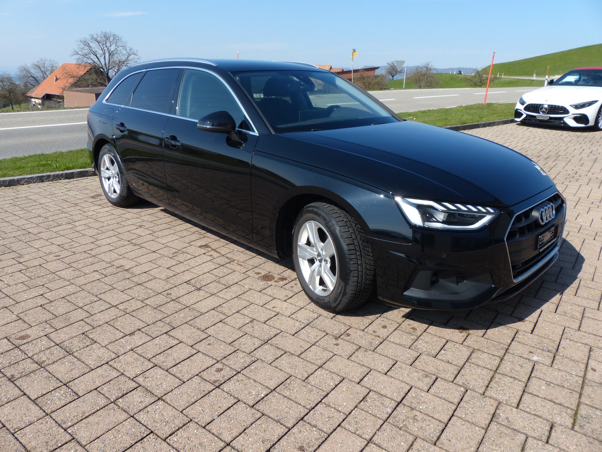 AUDI A4 Avant 35 TDI S-tronic-image-6