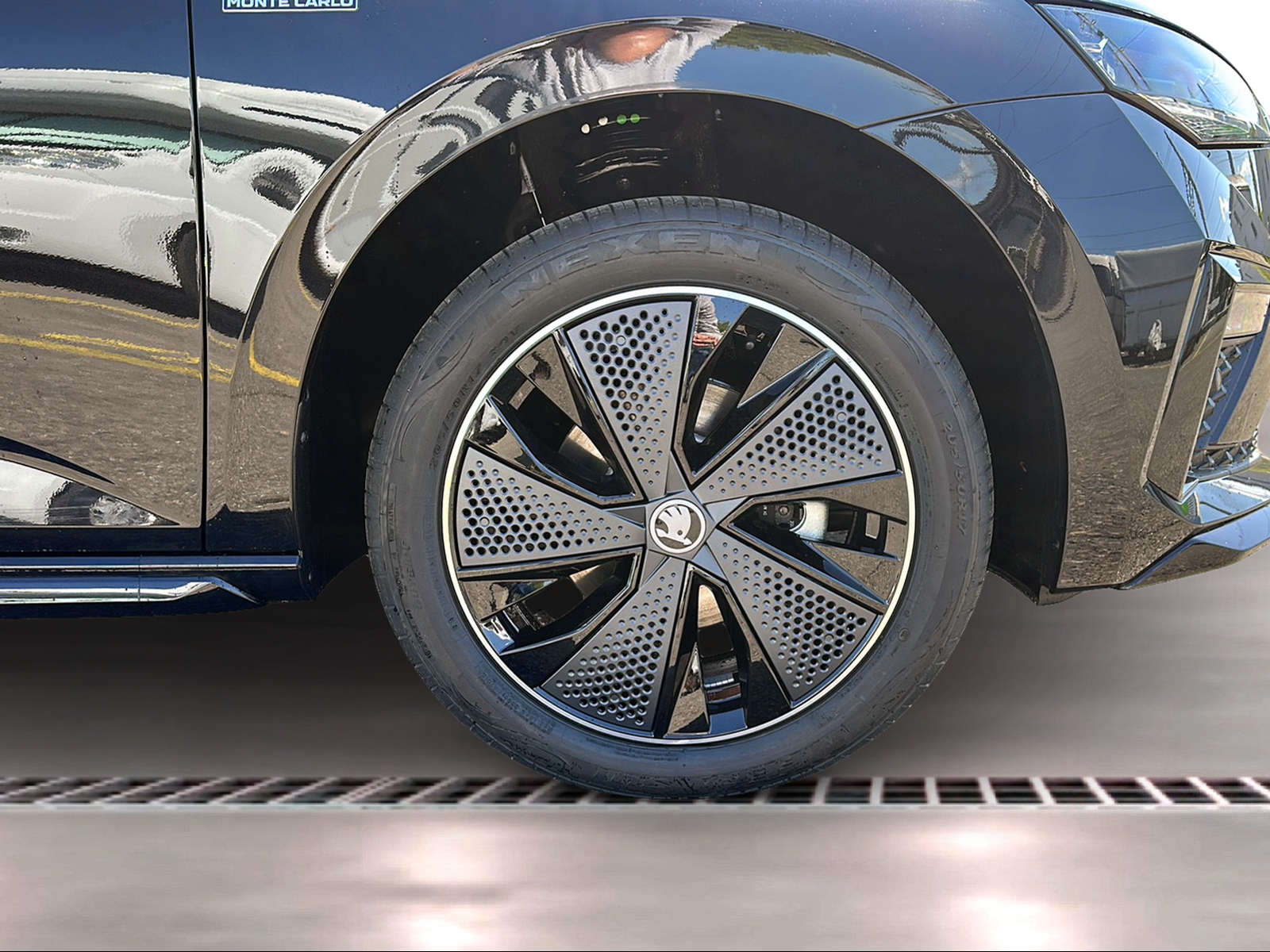 SKODA Scala 1.5 TSI Monte Carlo DSG-image-7