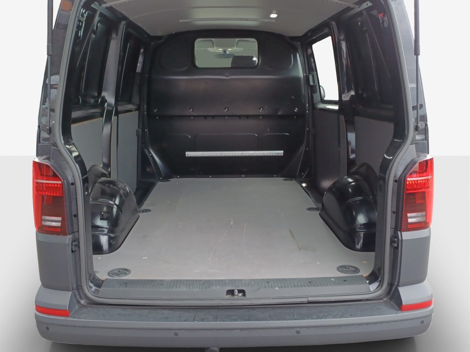 VW T6.1 2.0 TDI DSG-image-12