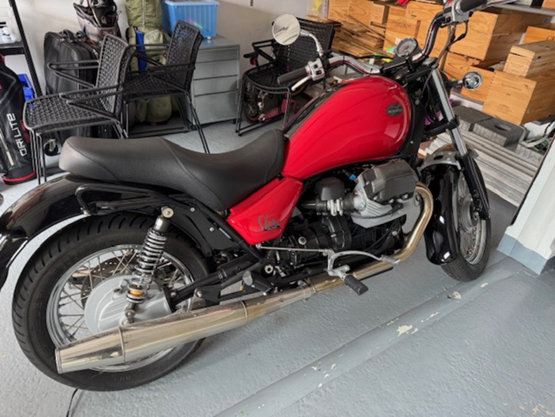 MOTO GUZZI California 1100 Stone C-showroom-element-3