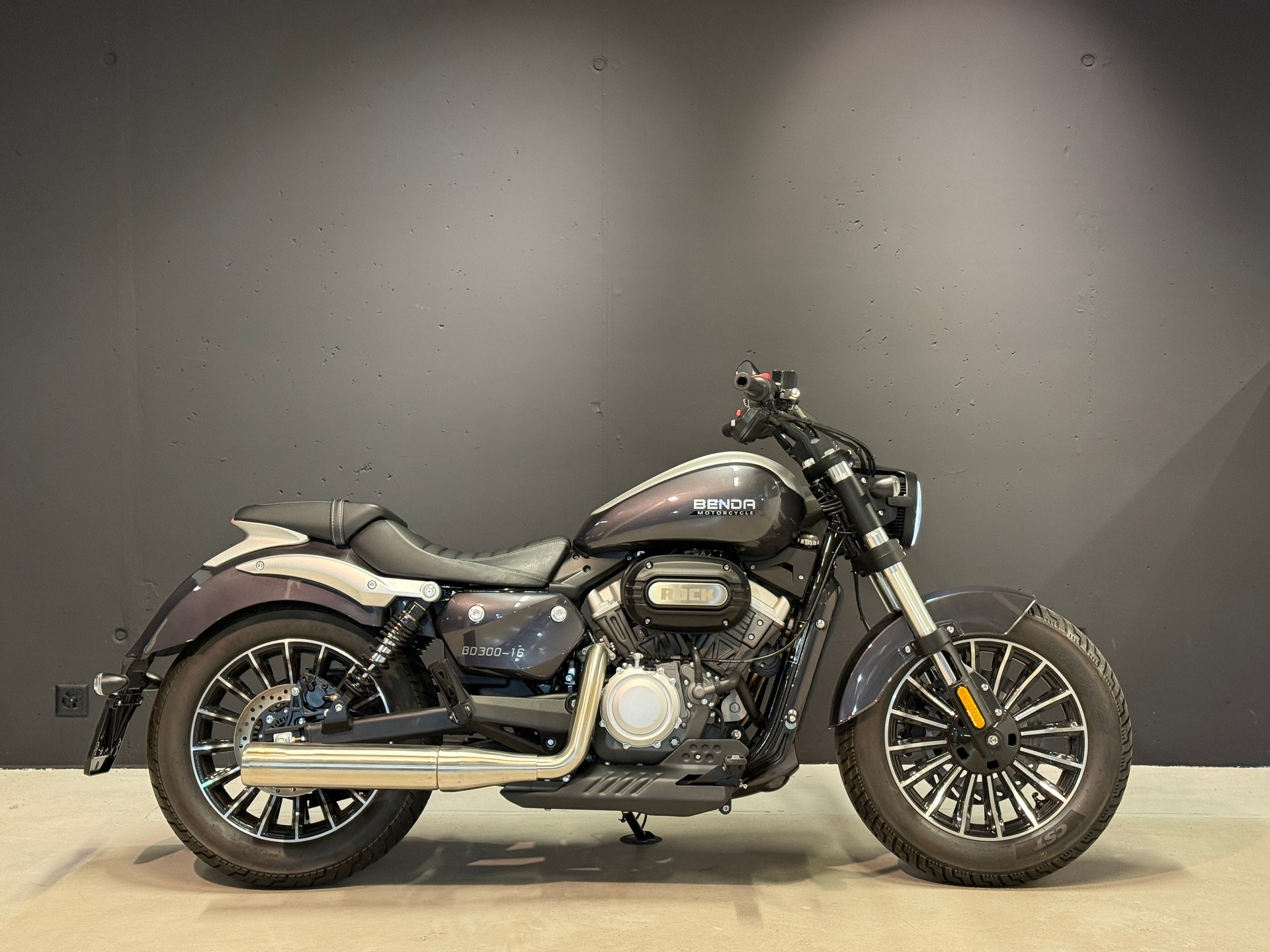 BENDA Rock 300-showroom-element-1