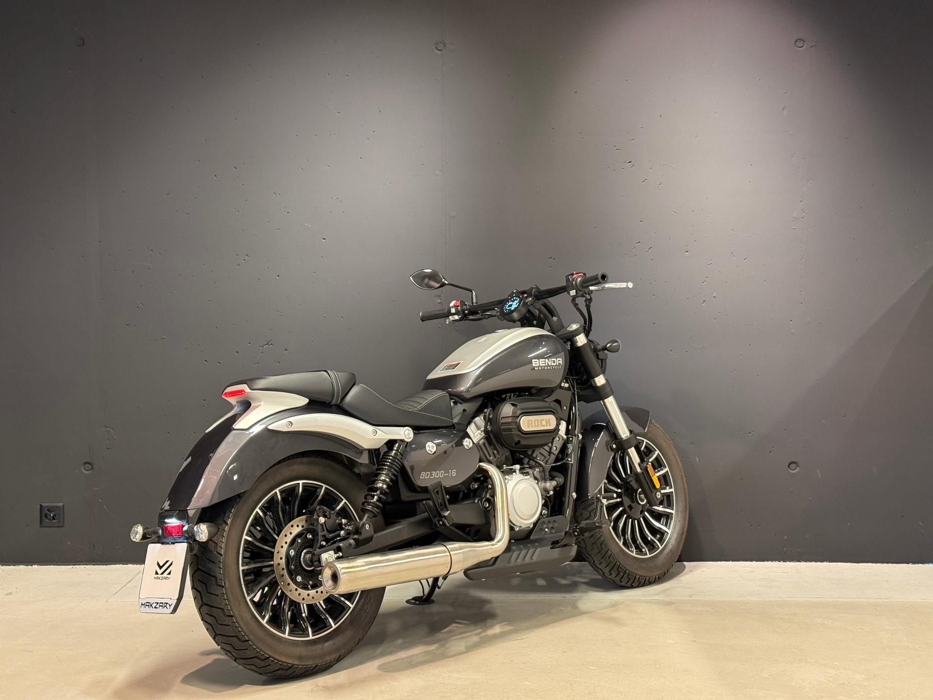 BENDA Rock 300-showroom-element-3
