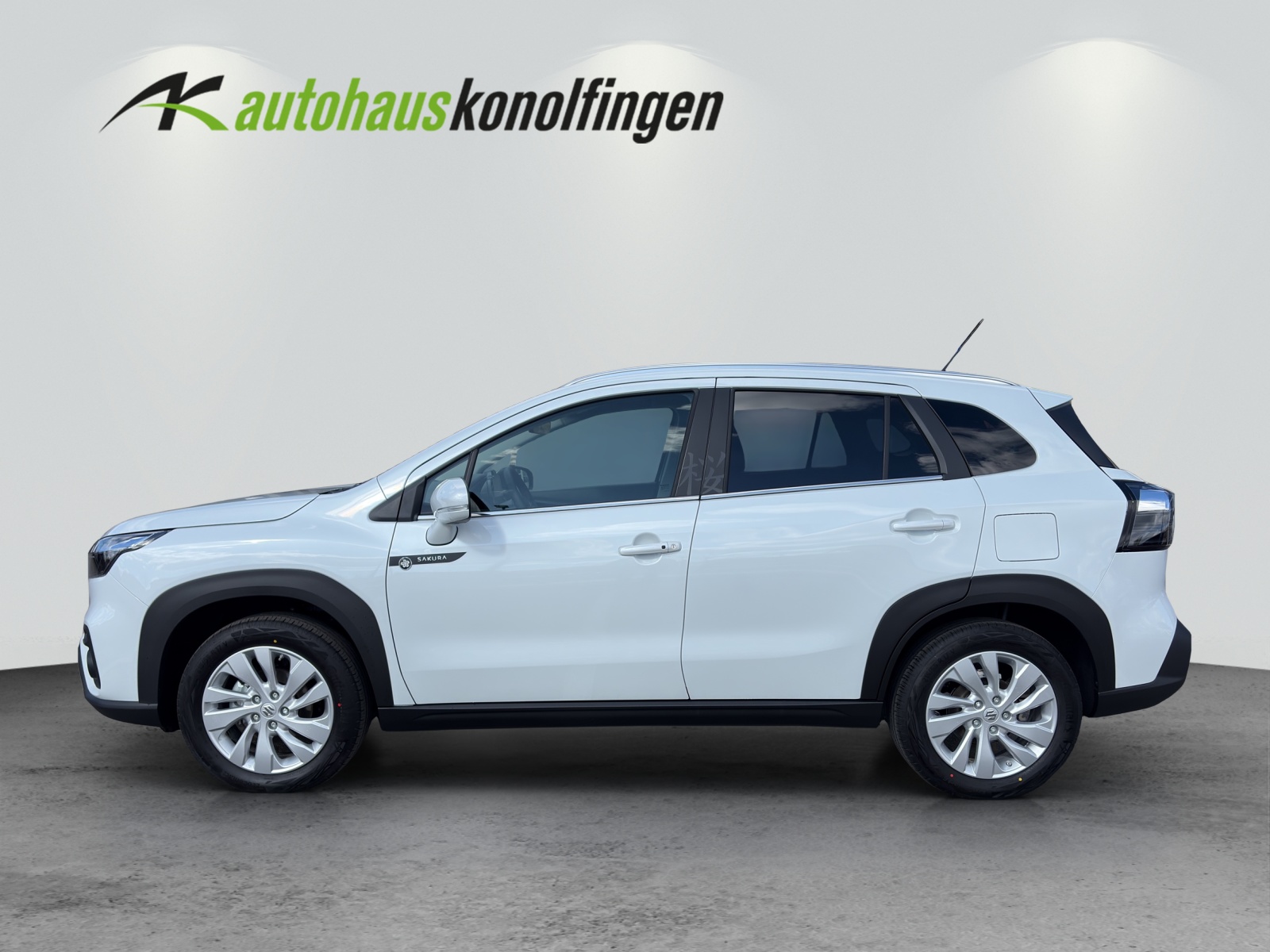 SUZUKI S-Cross 1.4 T Sakura Hybrid 4x4-image-1