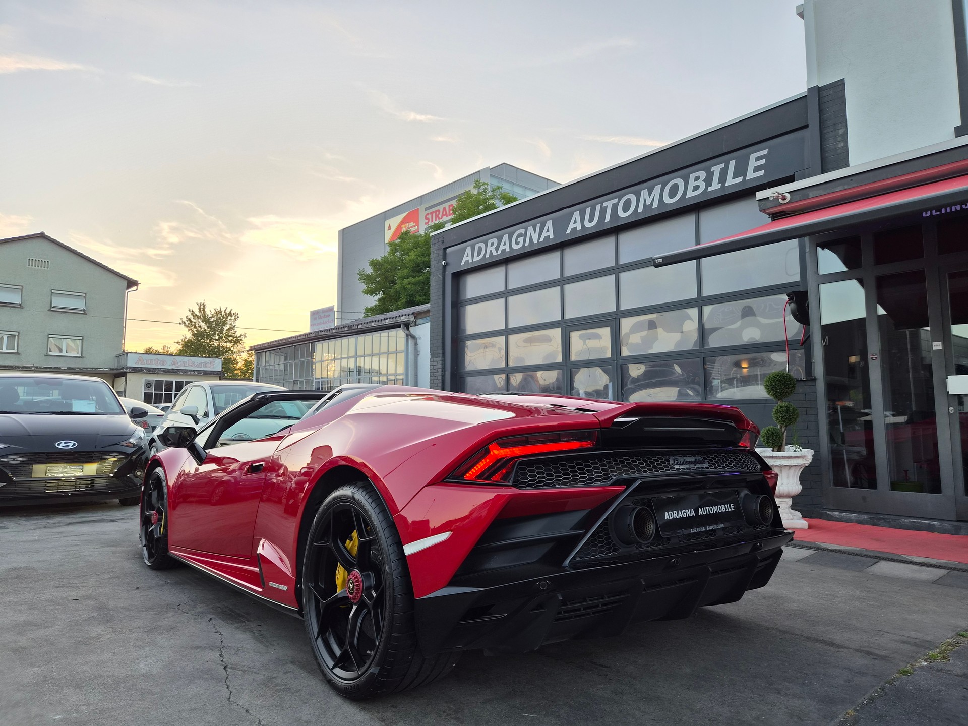 LAMBORGHINI Huracan EVO Spyder DCT-image-6