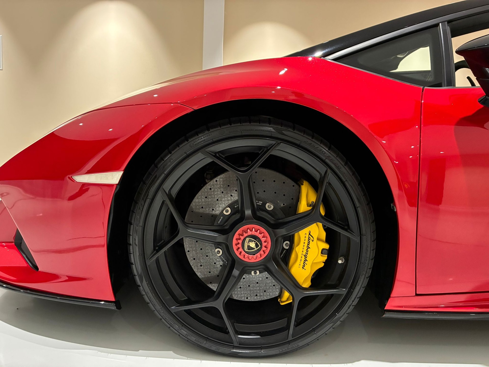 LAMBORGHINI Huracan EVO Spyder DCT-image-30