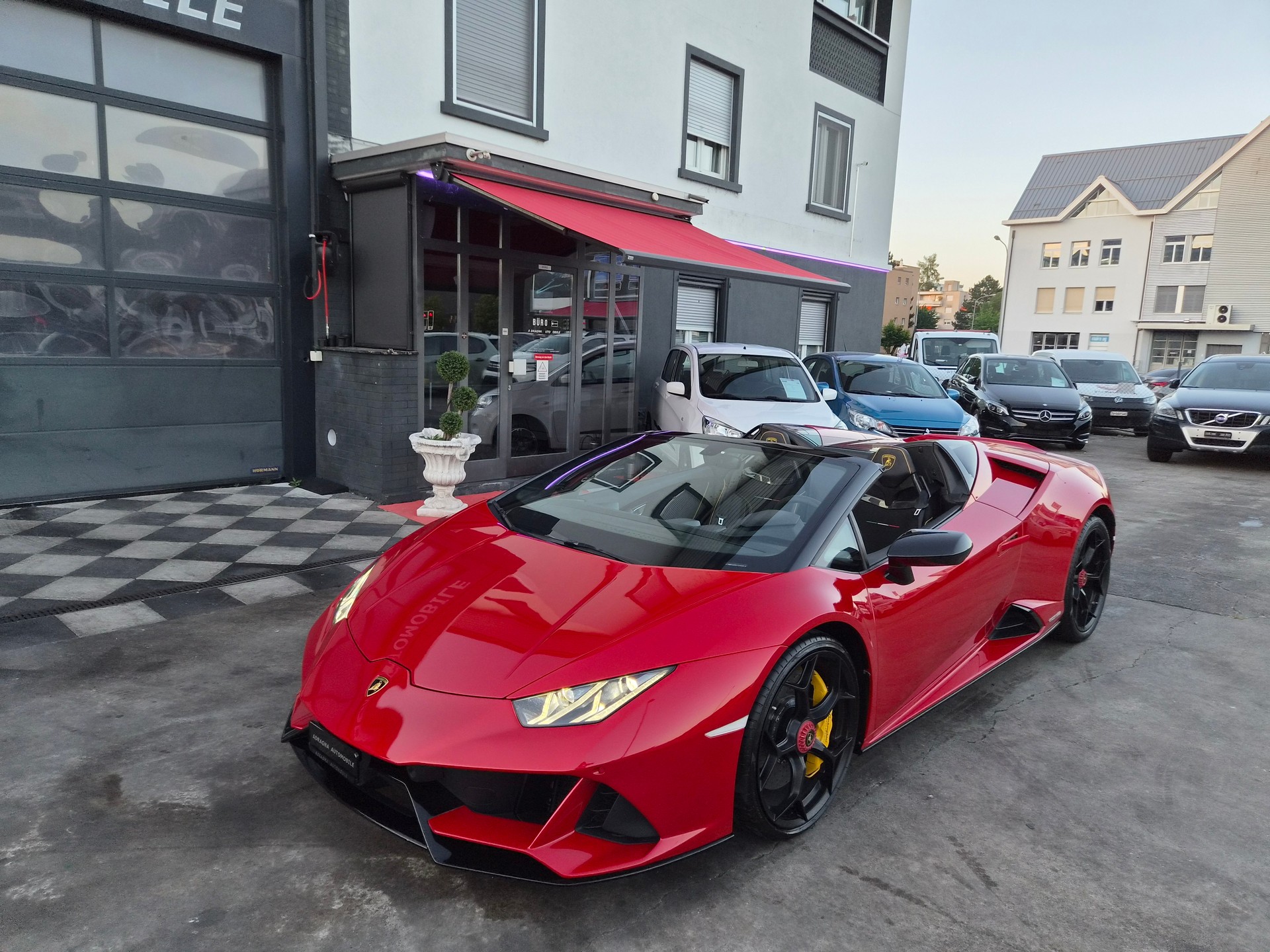 LAMBORGHINI Huracan EVO Spyder DCT-showroom-element-3