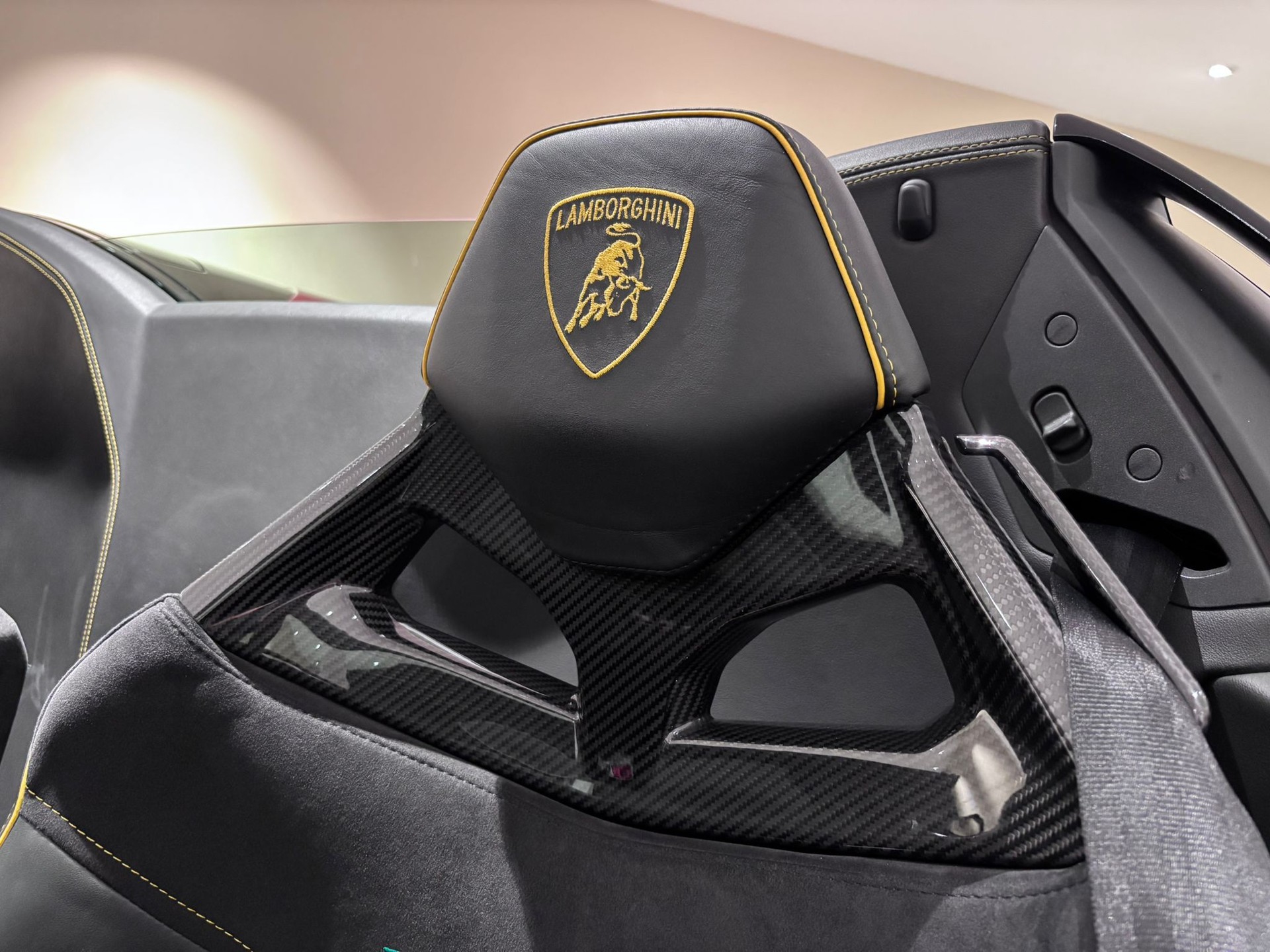 LAMBORGHINI Huracan EVO Spyder DCT-image-25