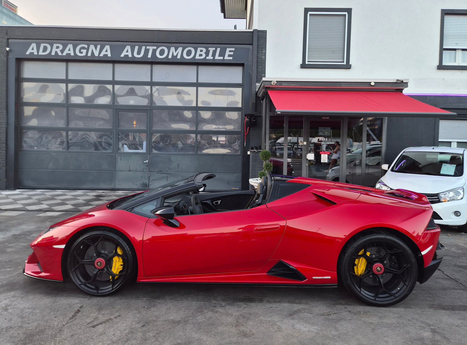 LAMBORGHINI Huracan EVO Spyder DCT-image-5