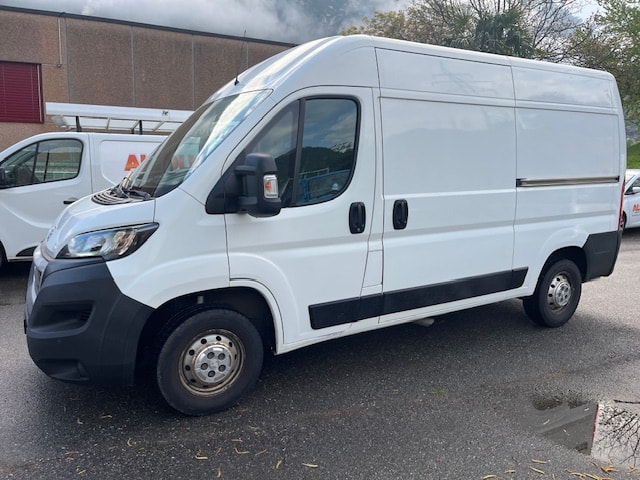 PEUGEOT Boxer 2.0 HDI 335 Active L2H2-image-1