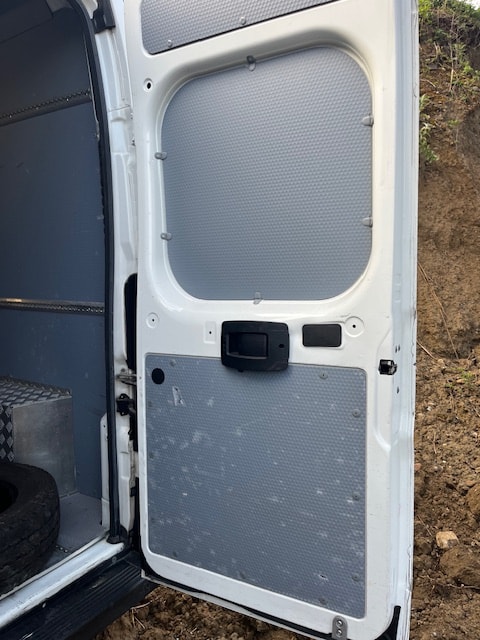 PEUGEOT Boxer 2.0 HDI 335 Active L2H2-image-8