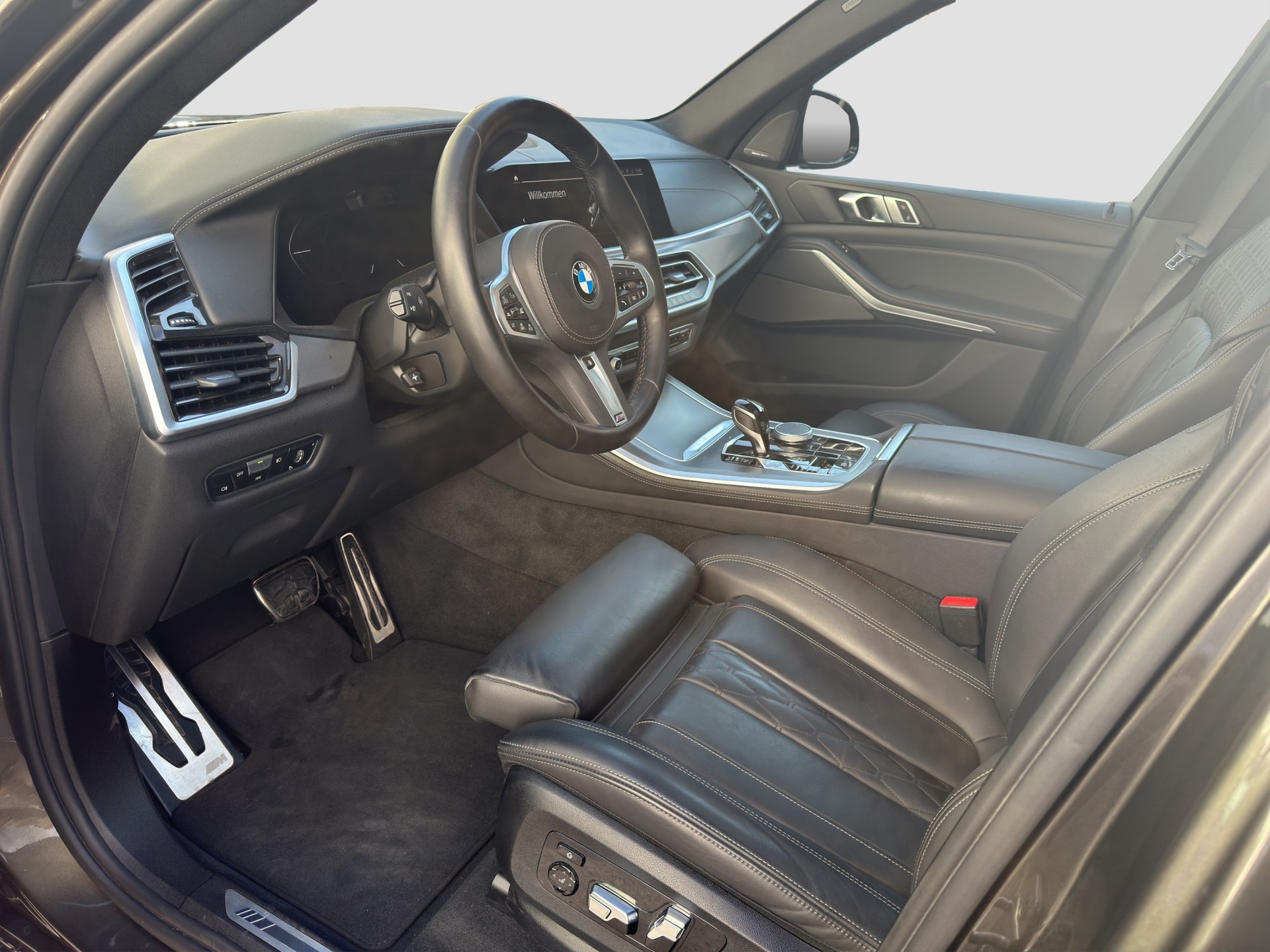 BMW X5 xDrive 48V 40d M Sport Steptronic-image-9