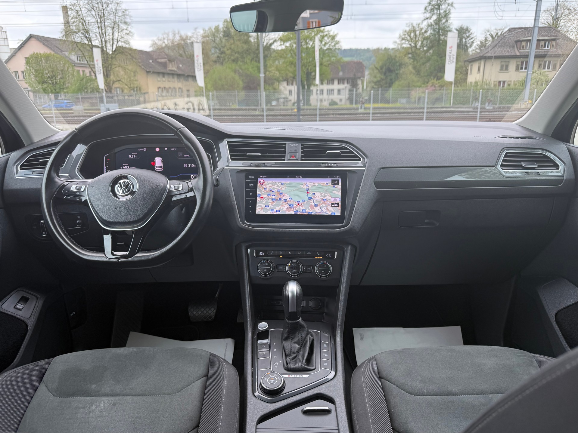 VW Tiguan 2.0TSI Highline 4Motion DSG-image-5