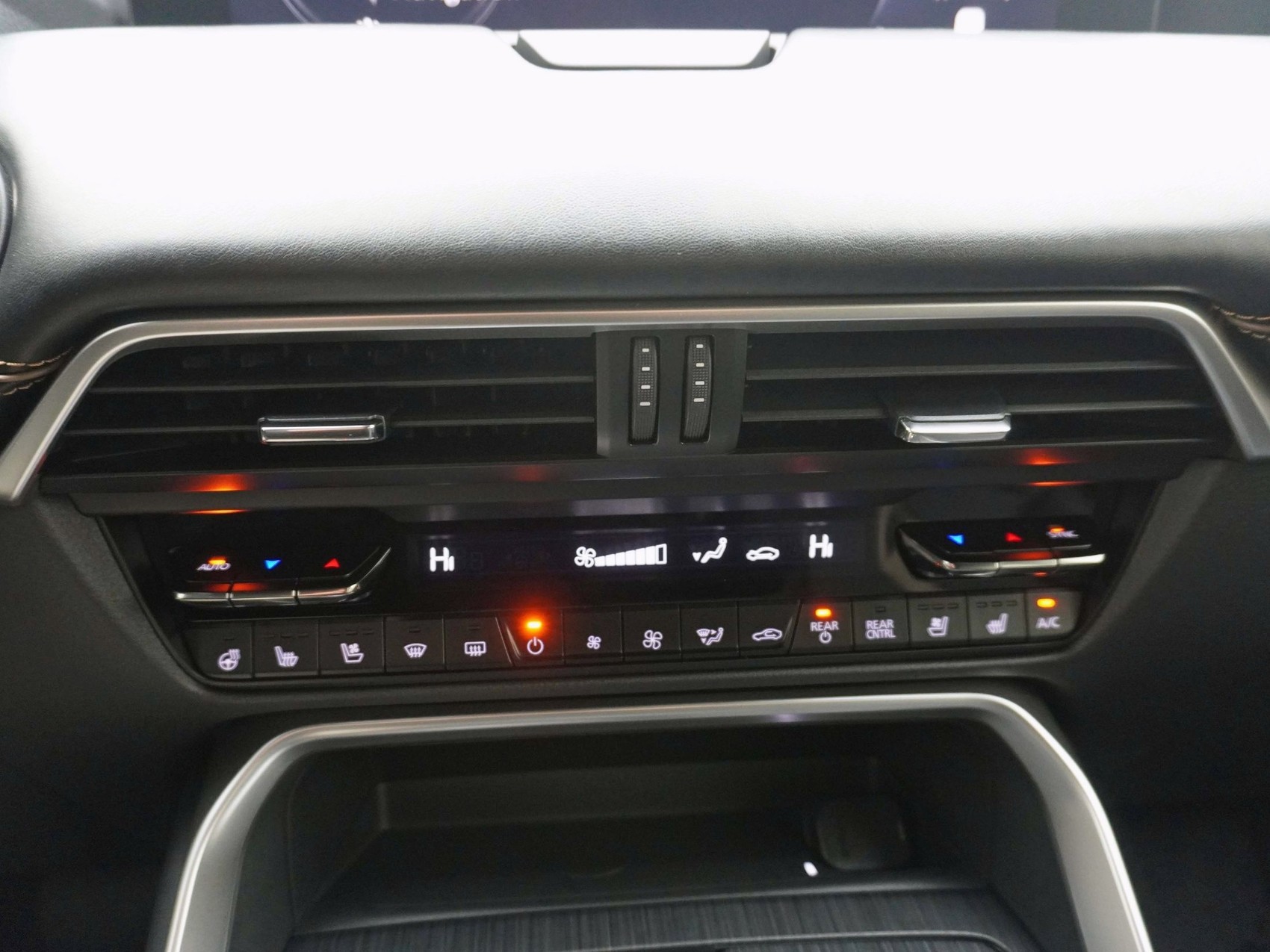 MAZDA CX-80 3.3 D Homura Plus-image-19