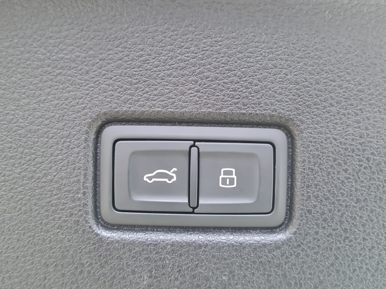 AUDI Q5 Sportback 50 TFSI e PHEV S line quattro S-tronic-image-14