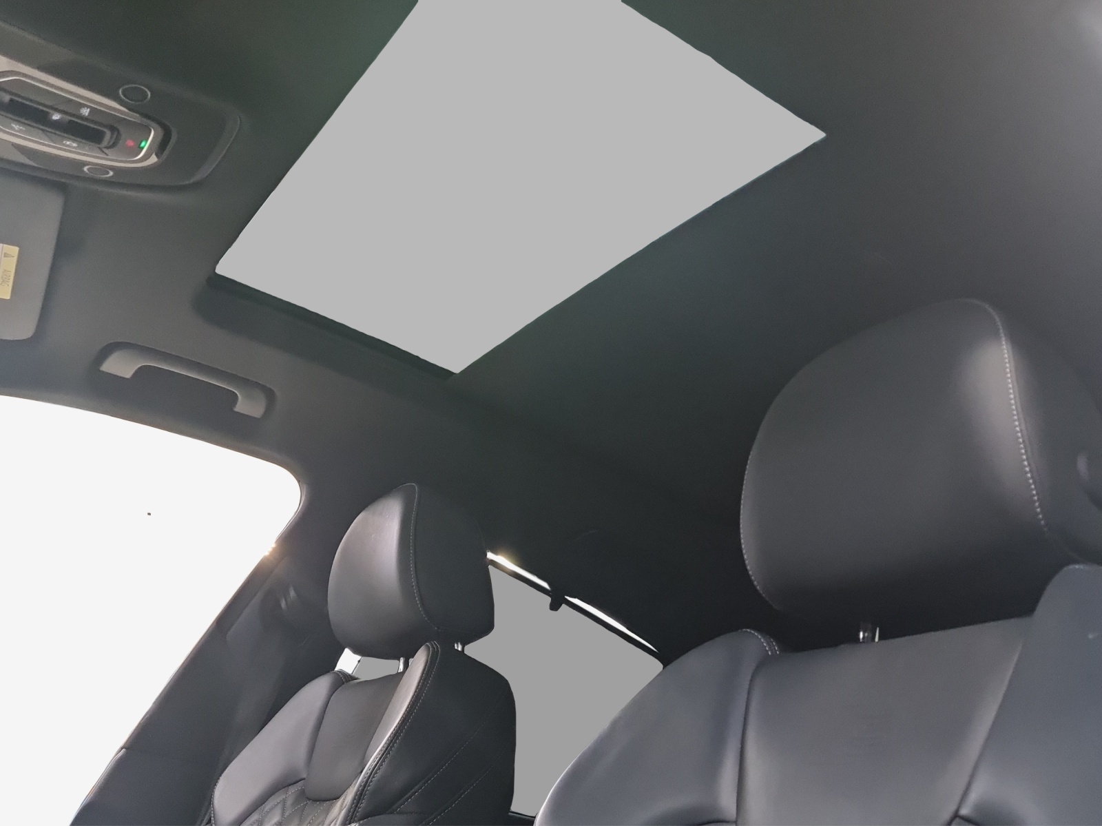 AUDI Q5 Sportback 50 TFSI e PHEV S line quattro S-tronic-image-15