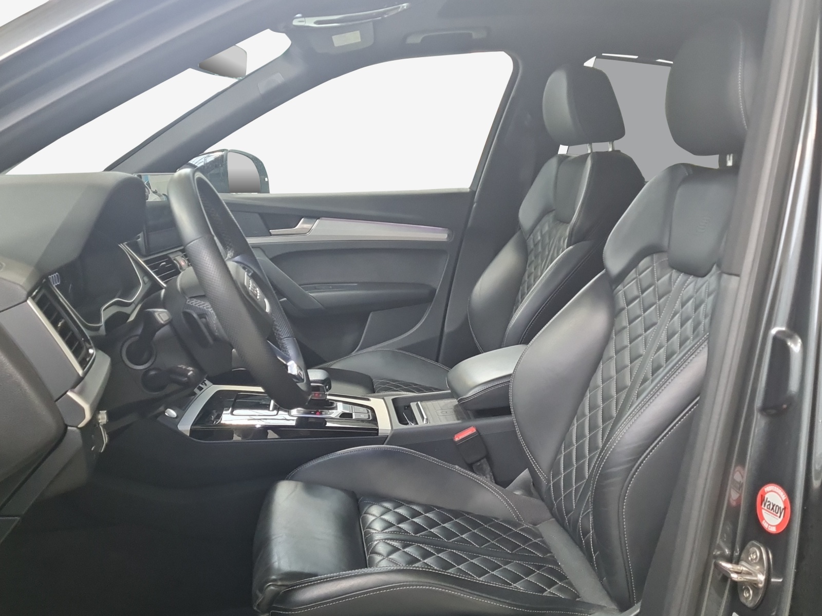 AUDI Q5 Sportback 50 TFSI e PHEV S line quattro S-tronic-image-8