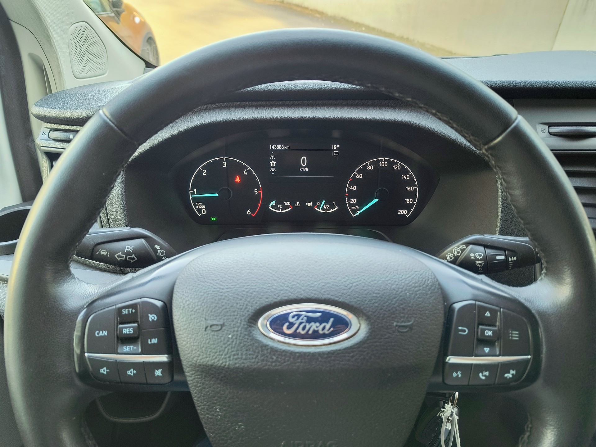 FORD Transit Custom Van 300 L1H1 Trend-image-9