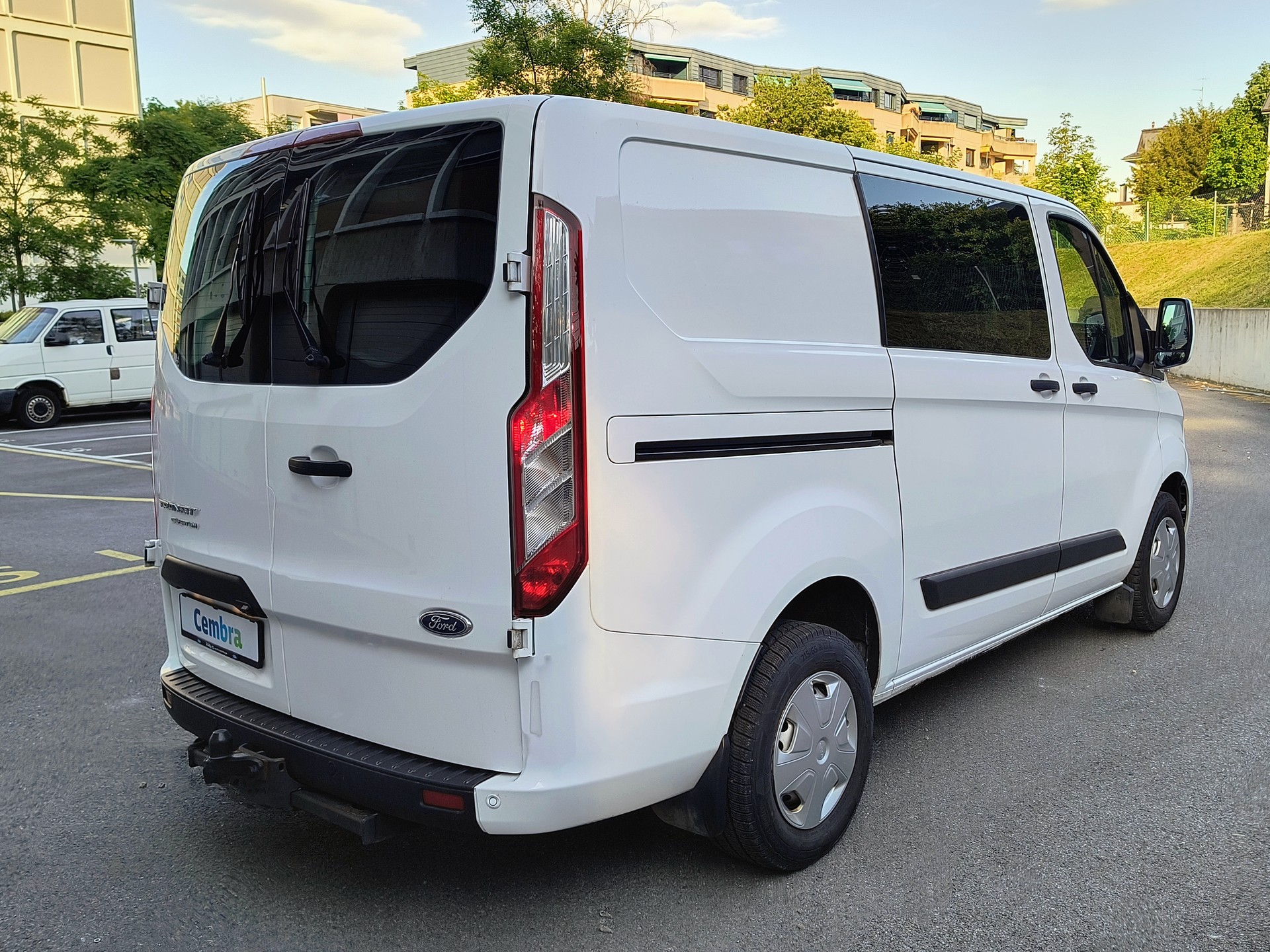 FORD Transit Custom Van 300 L1H1 Trend-image-4