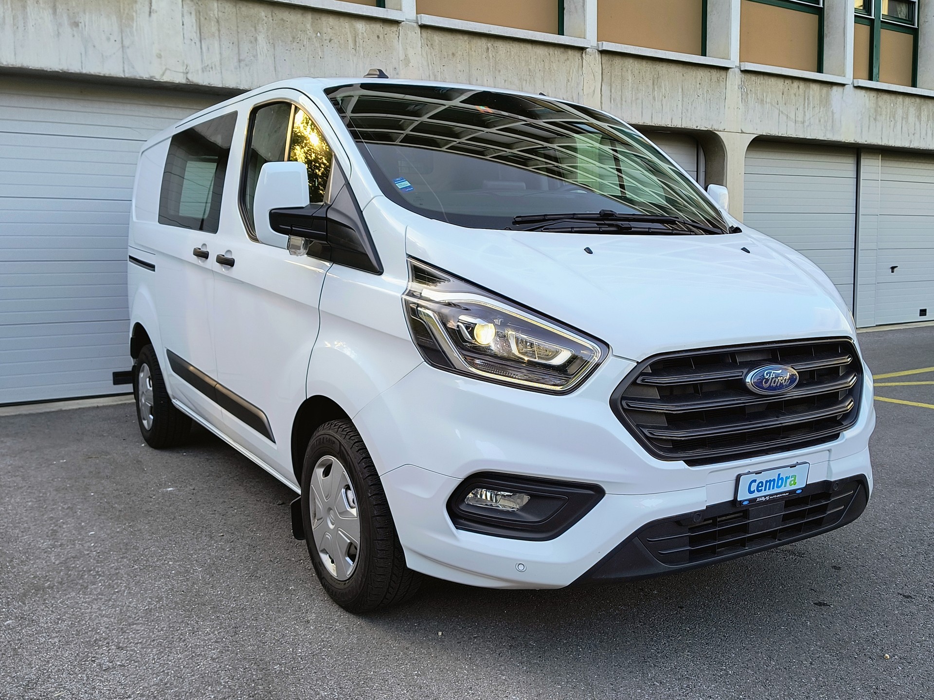 FORD Transit Custom Van 300 L1H1 Trend-image-2