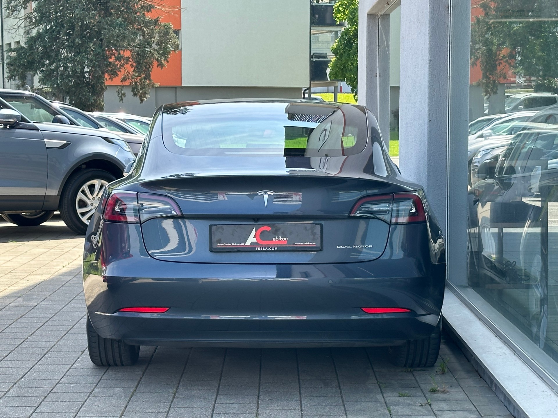 TESLA Model 3 Long Range Dual Motor AWD-image-4