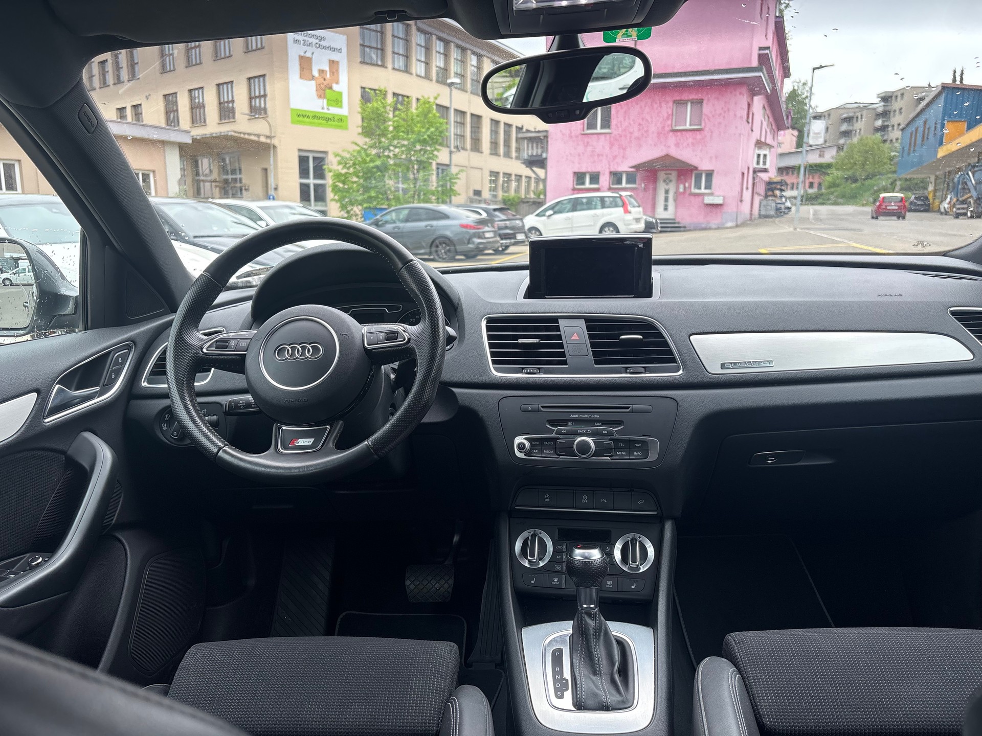 AUDI Q3 2.0 TDI quattro S-tronic-image-6