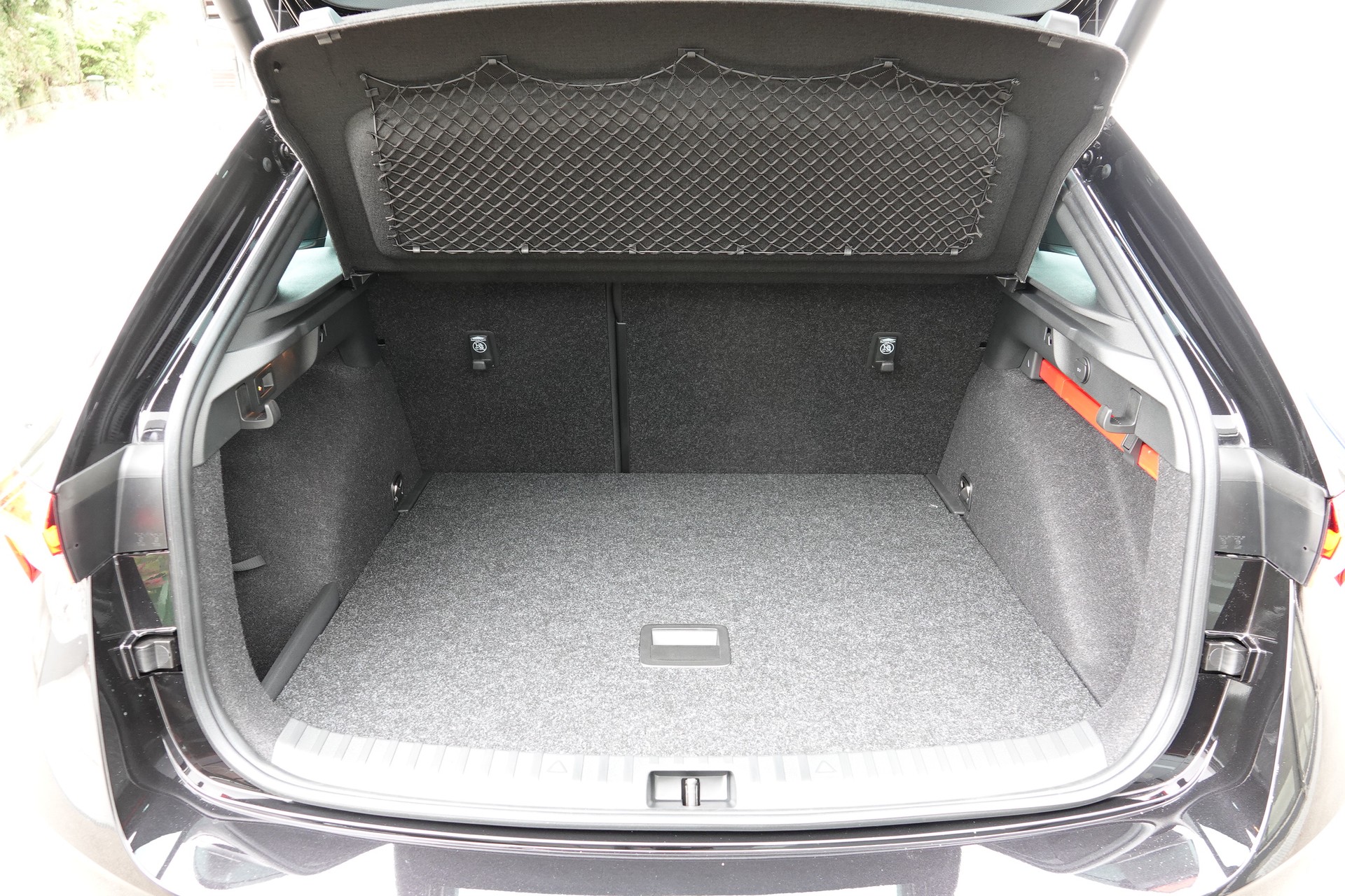 SKODA Scala 1.5 TSI Dynamic DSG-image-14