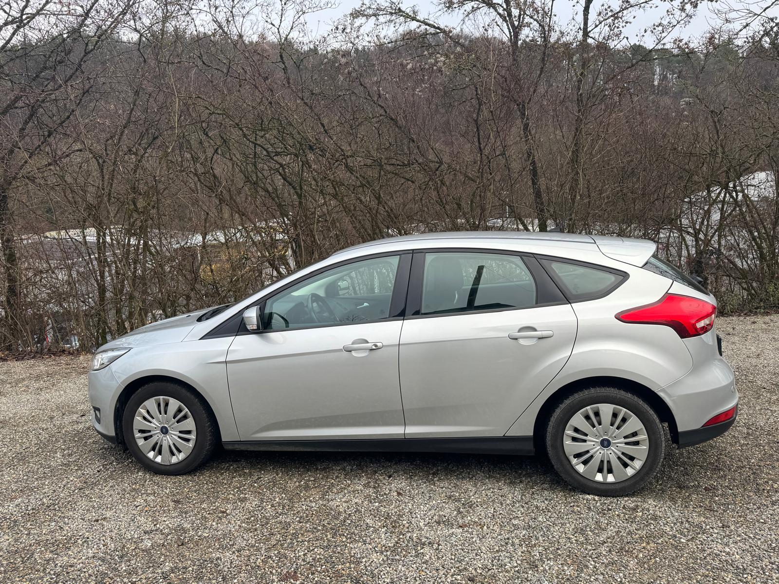 FORD Focus 1.0 SCTi Trend-image-3