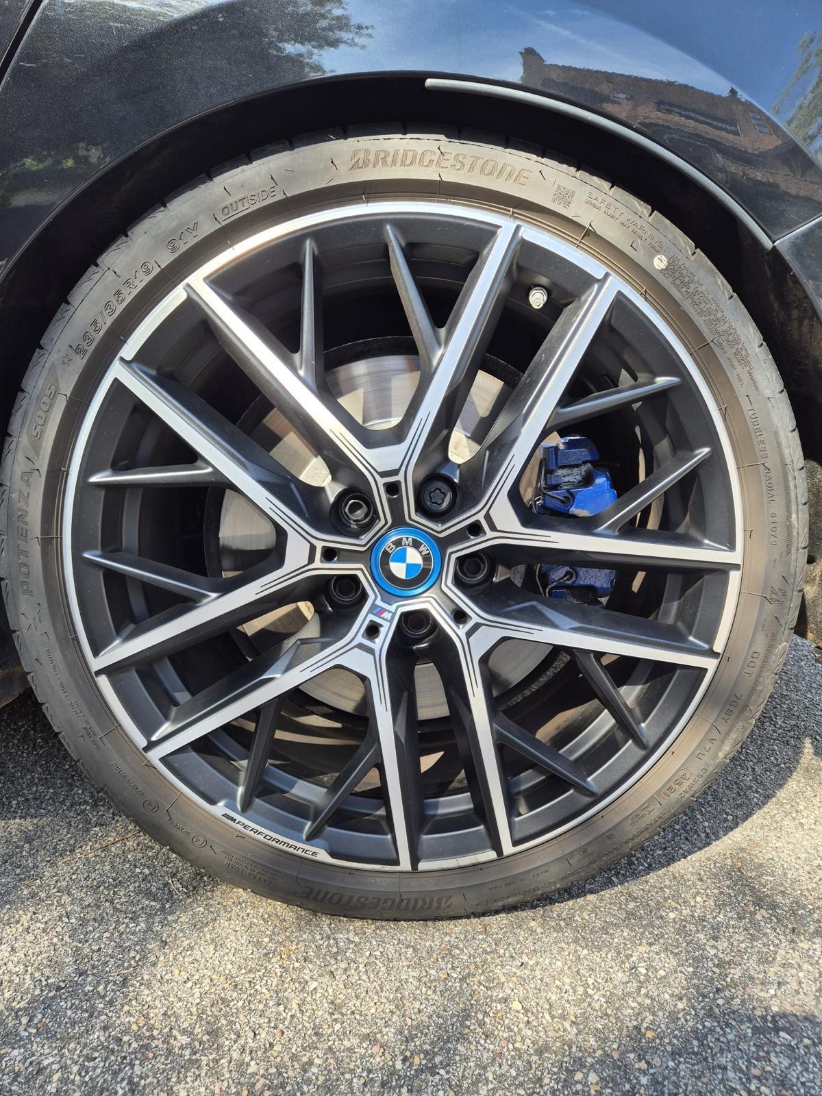 BMW M135i xDrive-image-5