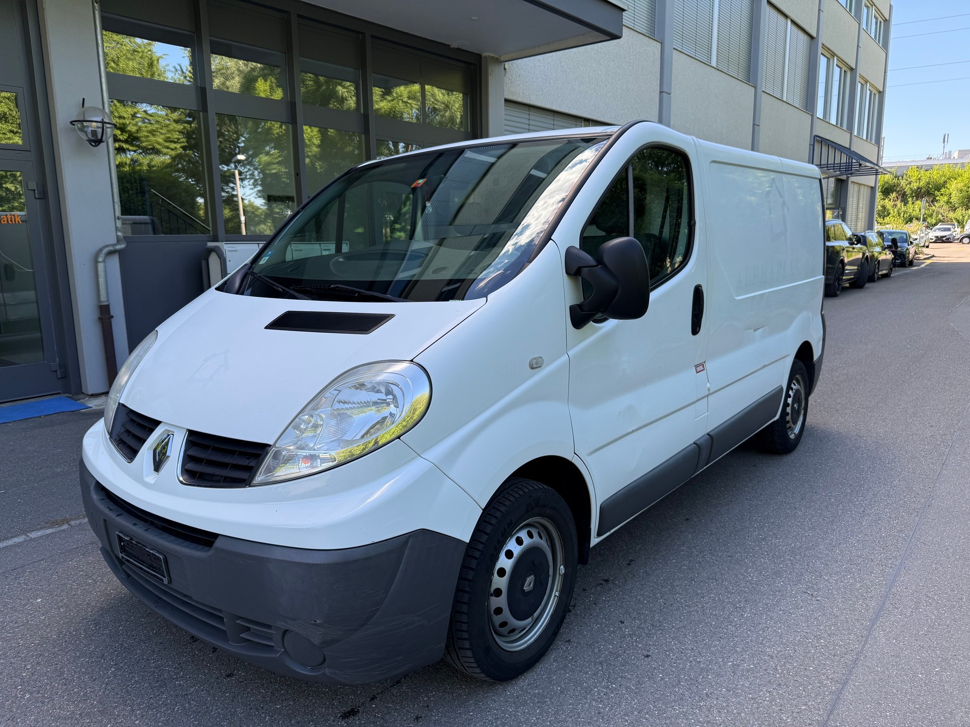 RENAULT Trafic 2.0 dCi 90 2.7t L1H1