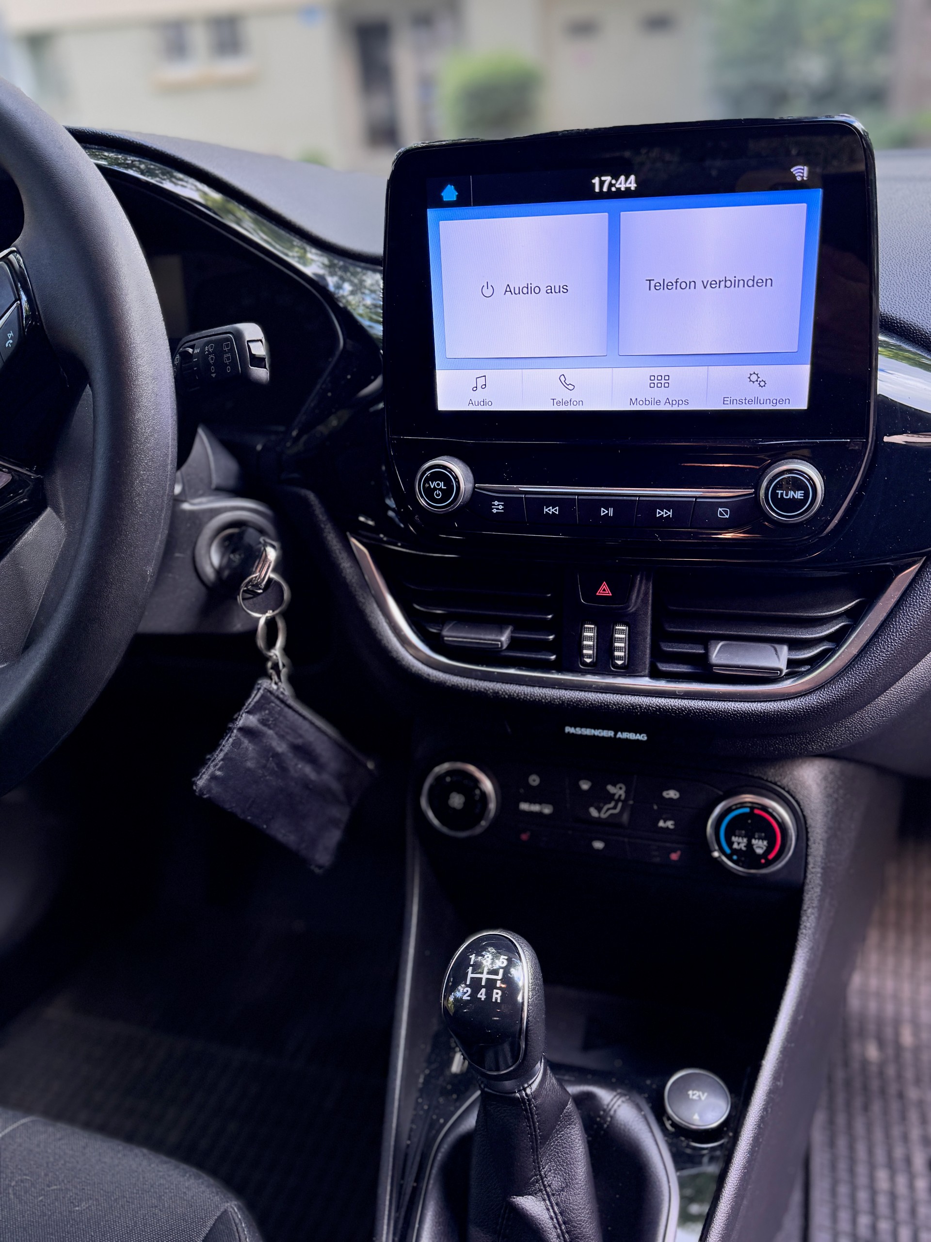 FORD FIESTA 1.1i 12V-image-5