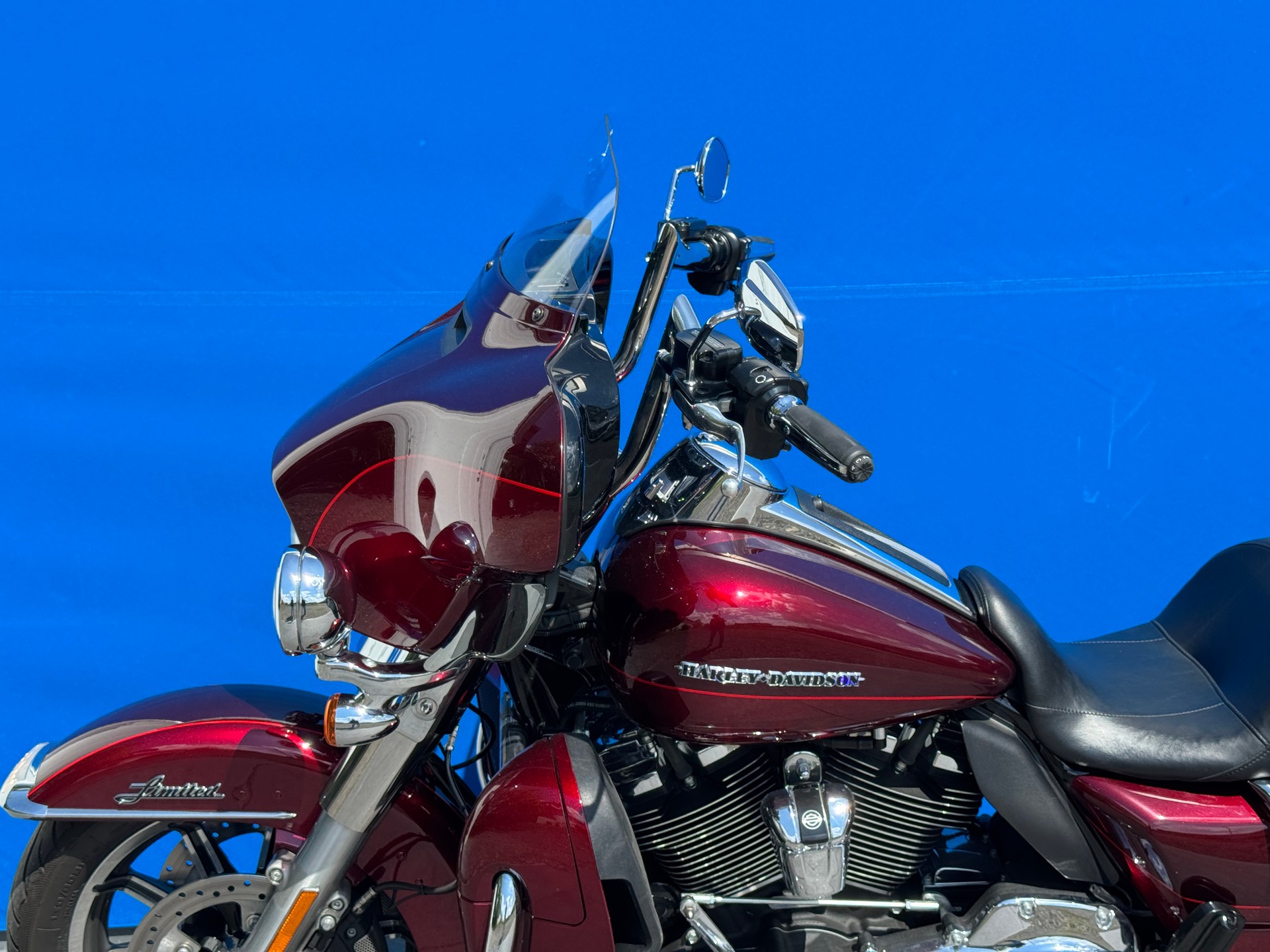 HARLEY-DAVIDSON FLHTK Electra Glide Ultra Limited Low 107-showroom-element-3
