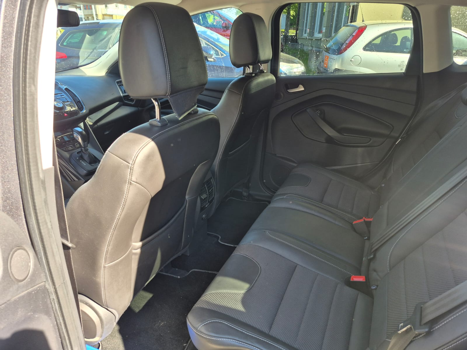 FORD Kuga 2.0 TDCi Titanium 4WD PowerShift-image-12