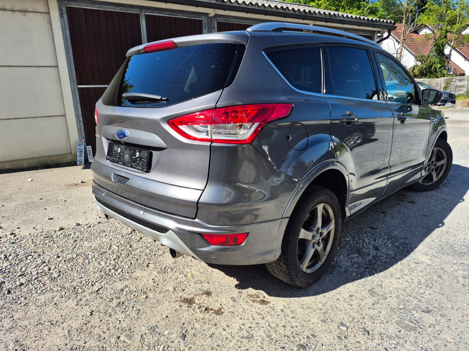 FORD Kuga 2.0 TDCi Titanium 4WD PowerShift-image-3