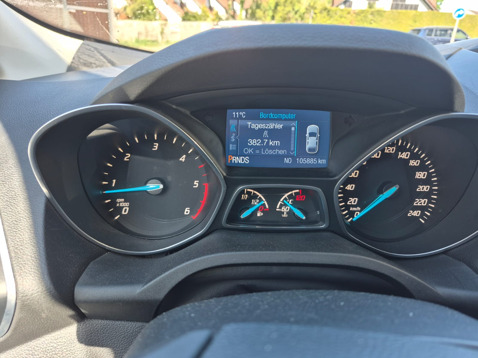 FORD Kuga 2.0 TDCi Titanium 4WD PowerShift-image-11