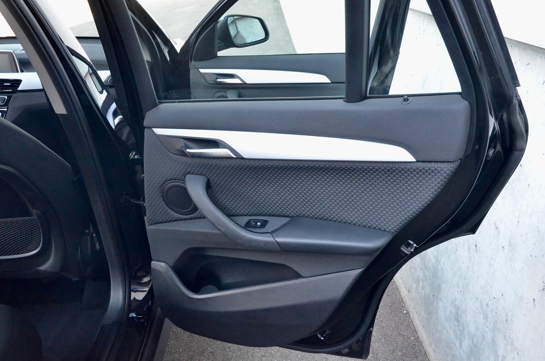 BMW X1 sDrive 18i Steptronic DSK-image-18
