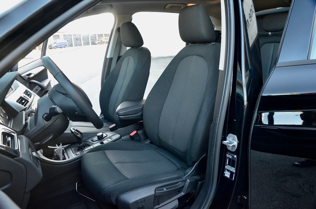 BMW X1 sDrive 18i Steptronic DSK-showroom-element-2