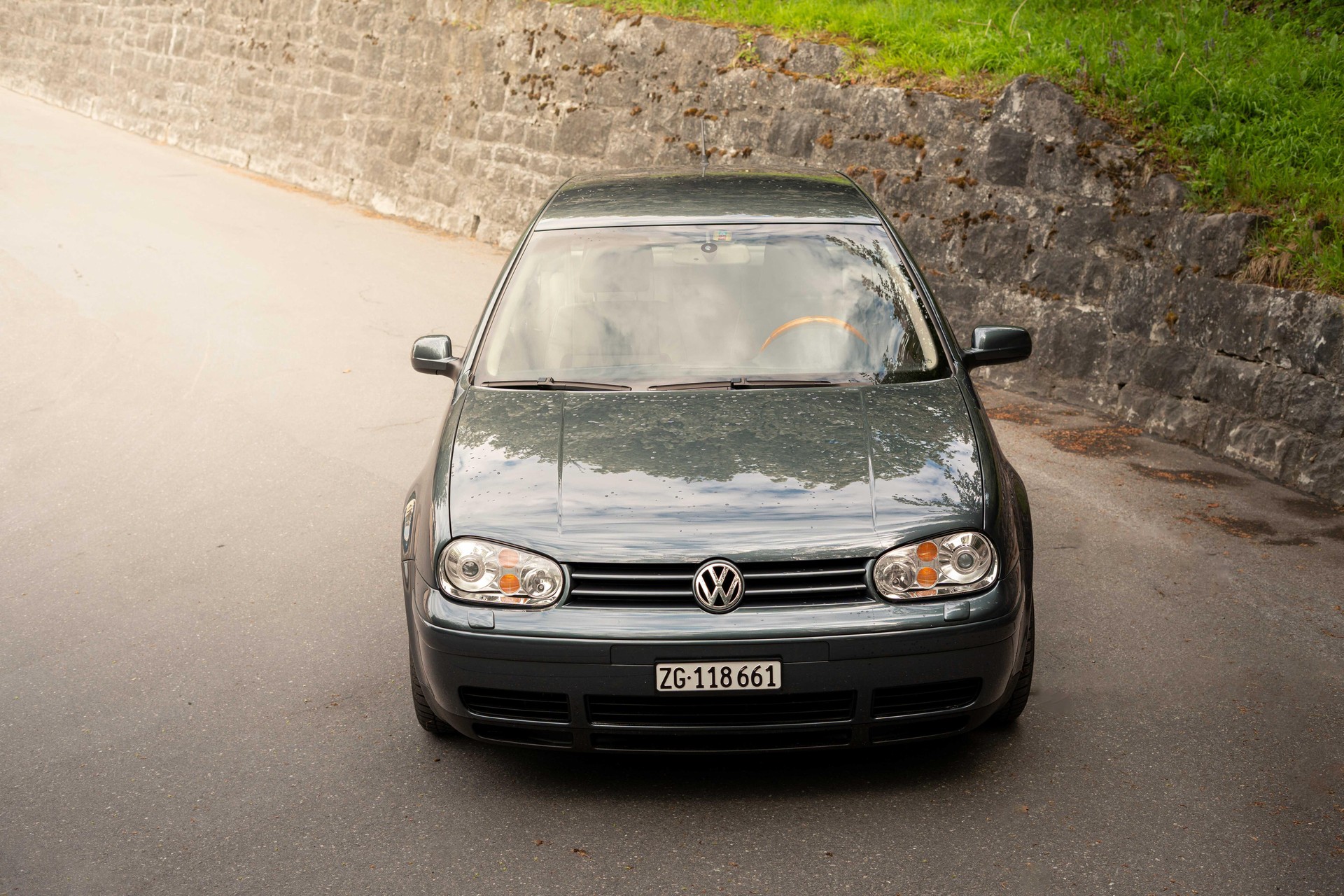 VW Golf 1.9TDI PD Highline 4Motion-image-0