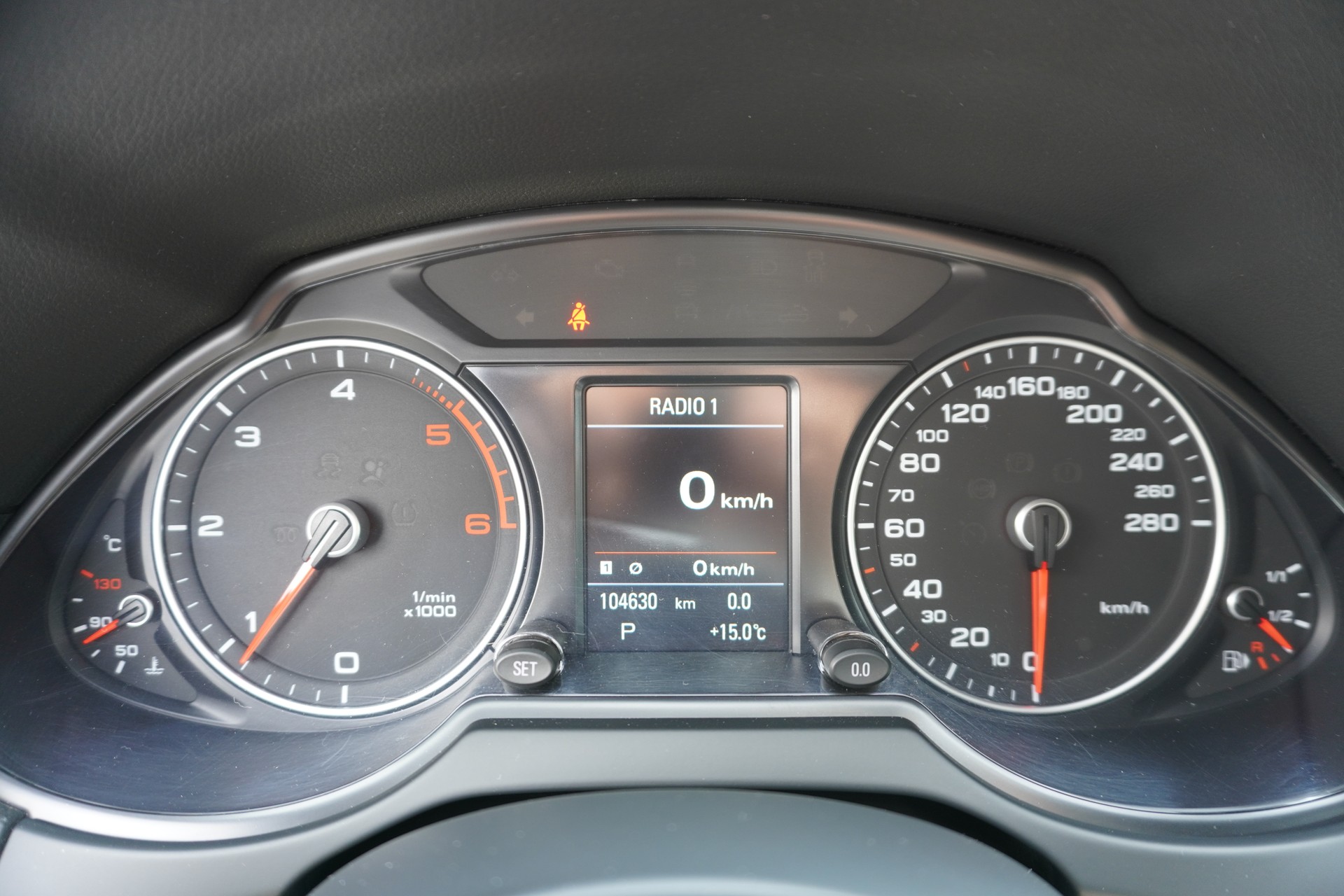 AUDI Q5 2.0 TDI quattro S-tronic S-LINE!!!-image-21