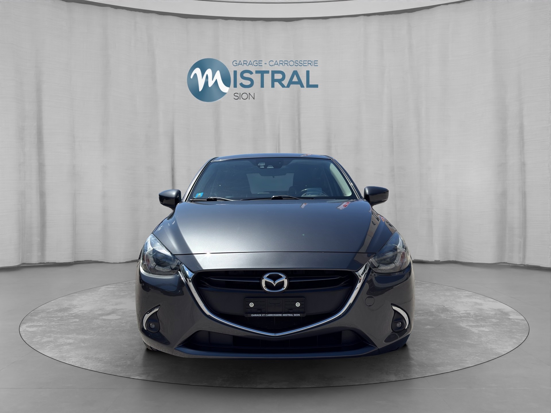 MAZDA 2 SKYACTIV-G 115 Revolution-image-7