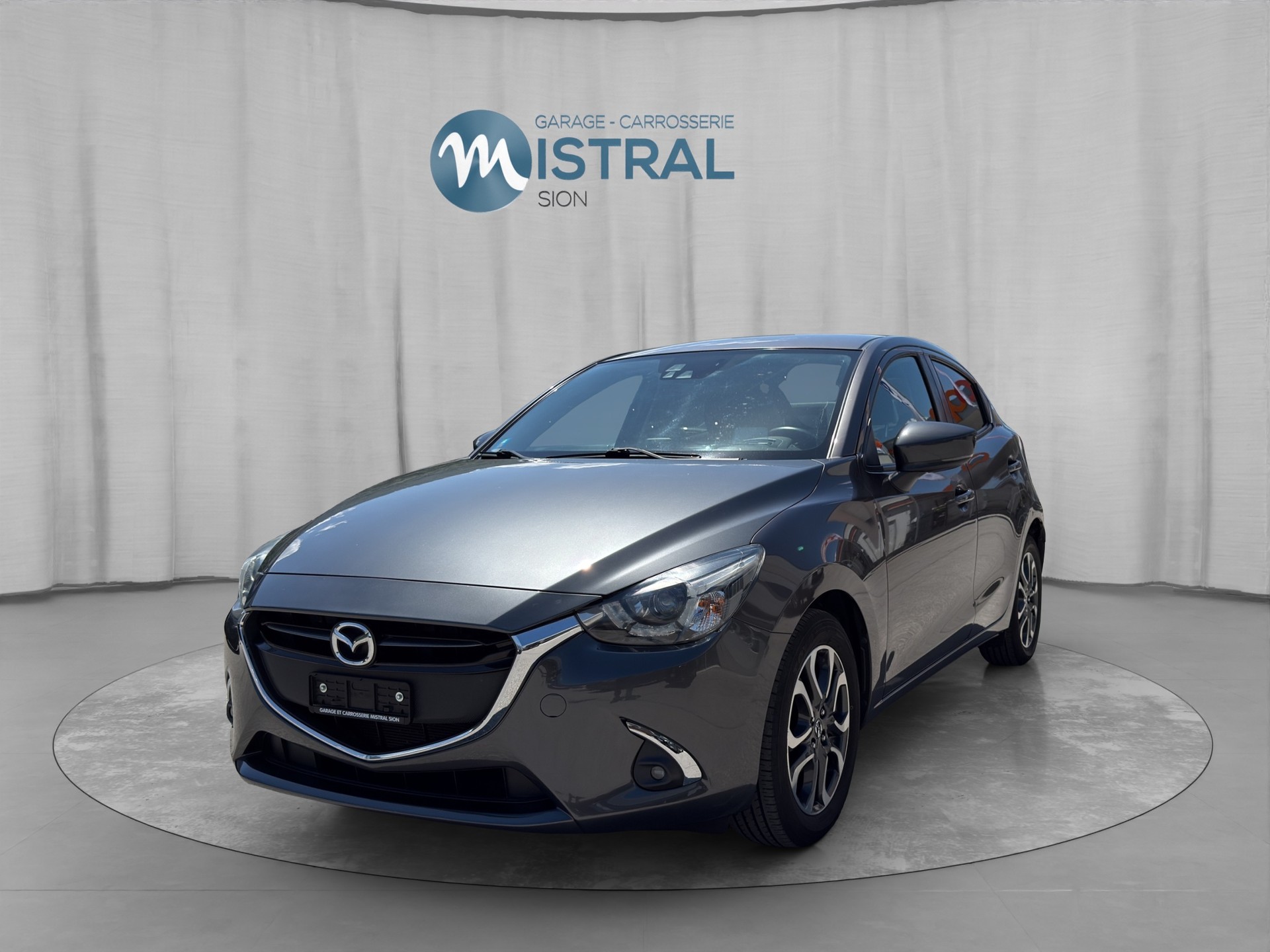 MAZDA 2 SKYACTIV-G 115 Revolution-image-0