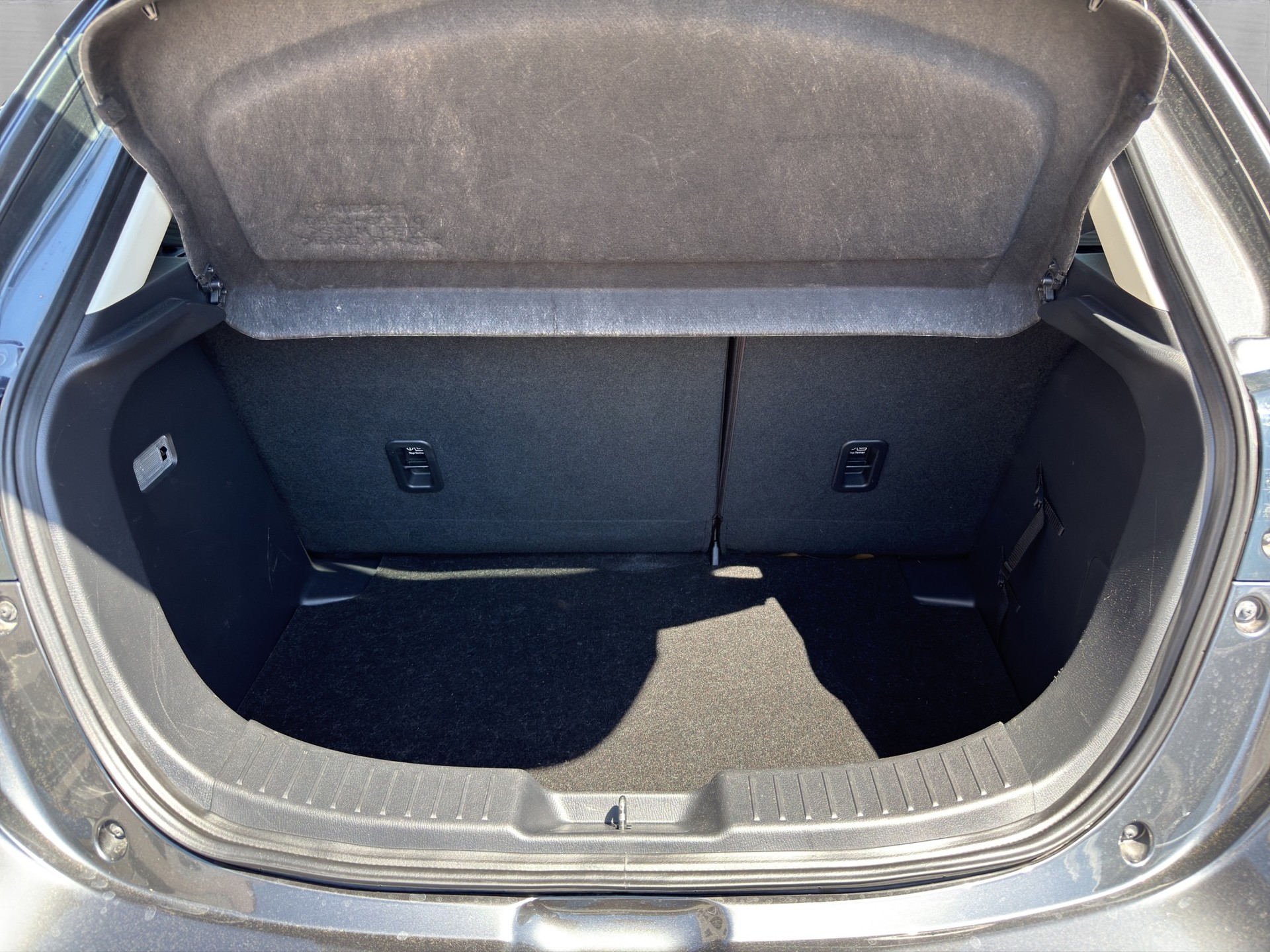 MAZDA 2 SKYACTIV-G 115 Revolution-image-15