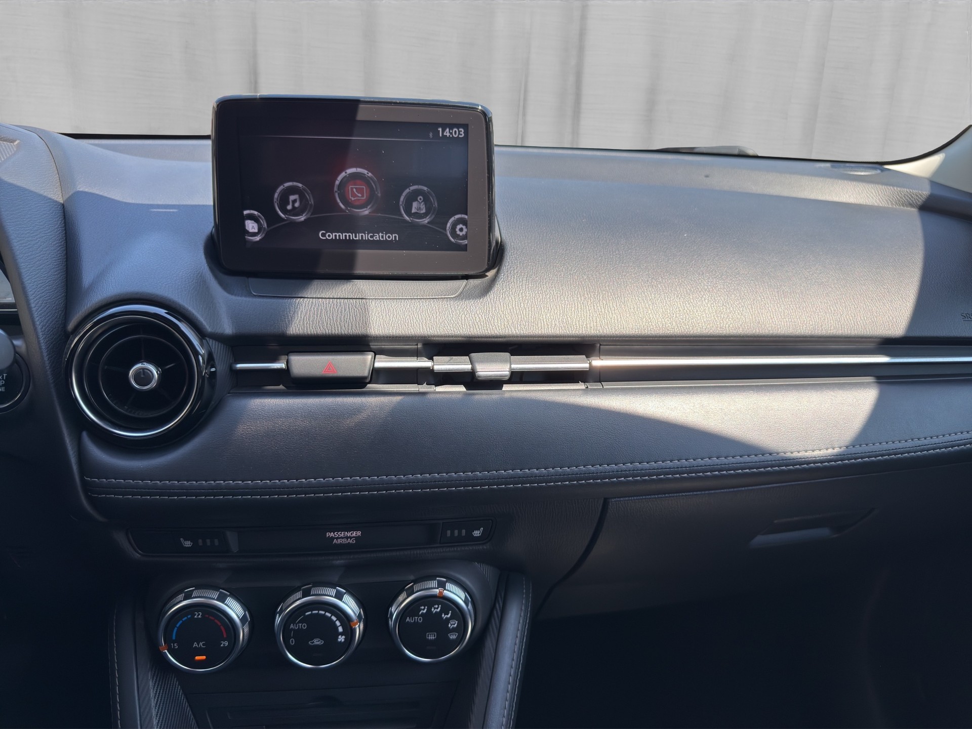 MAZDA 2 SKYACTIV-G 115 Revolution-image-11