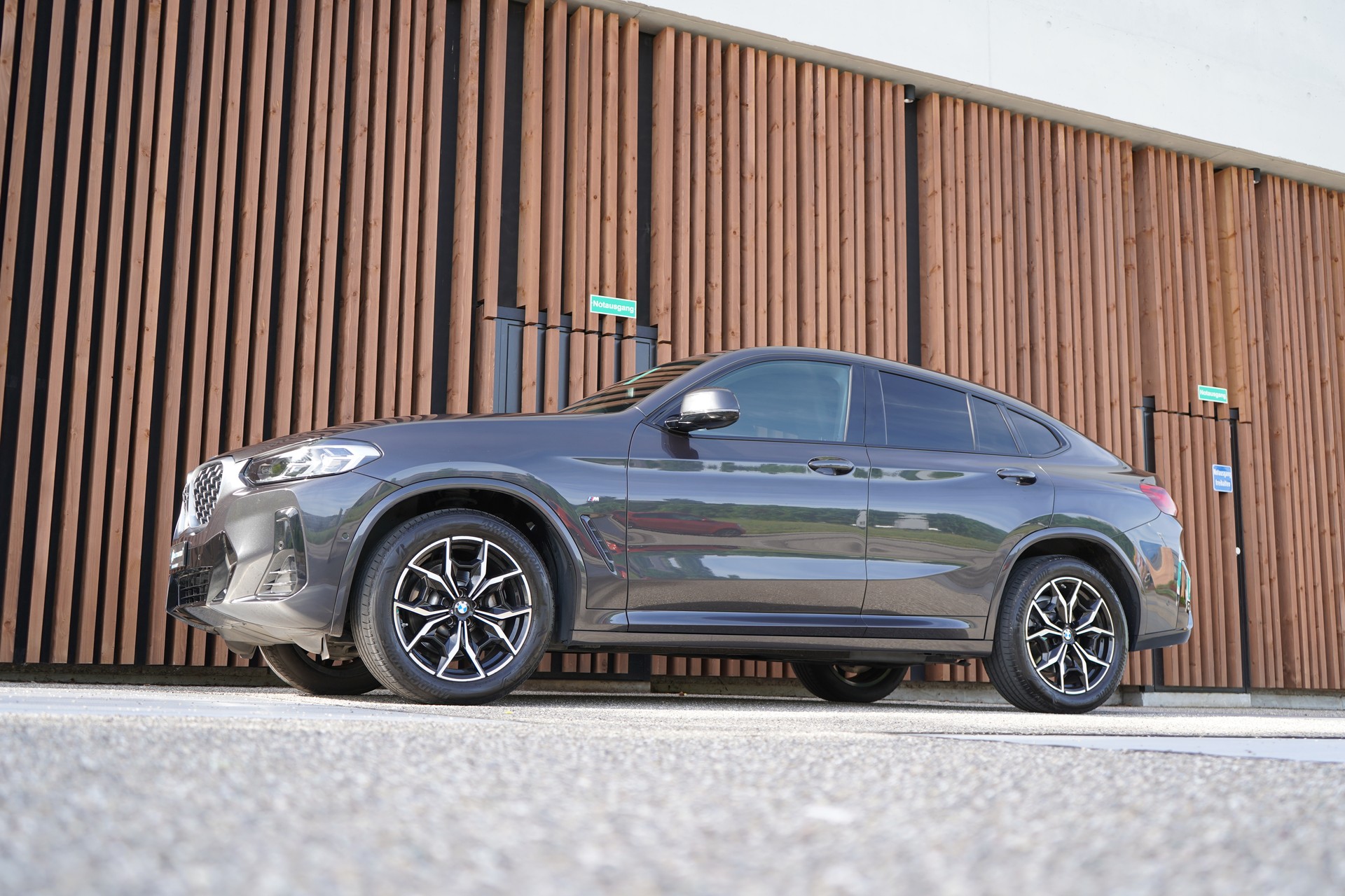BMW X4 xDRIVE 48V 30i M SPORT PLUS STEPTRONIC l 245 PS-image-9