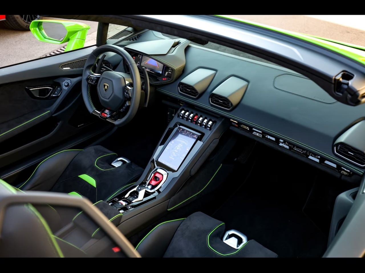 LAMBORGHINI HURACÁN EVO SPYDER LP640-4 5.2 V10 4WD-image-17