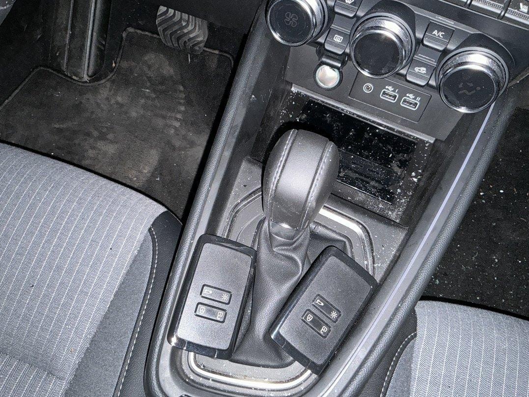 RENAULT Clio 1.6 E-Tech Generation-image-8