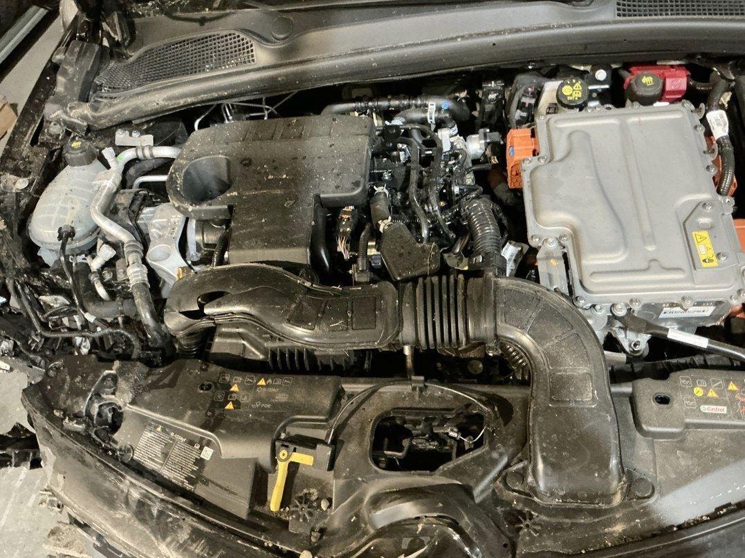 RENAULT Clio 1.6 E-Tech Generation-image-9