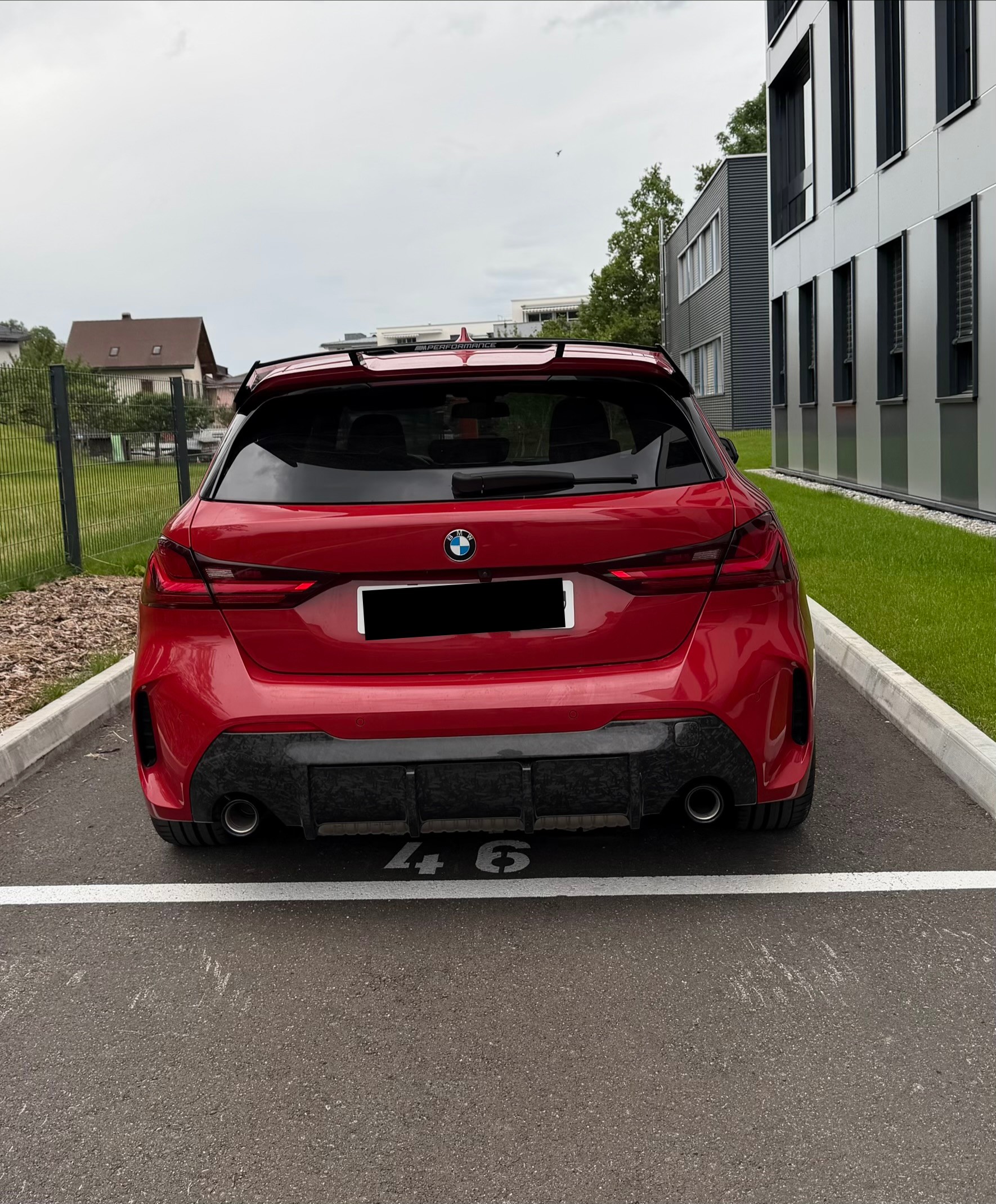 BMW 128ti-image-3