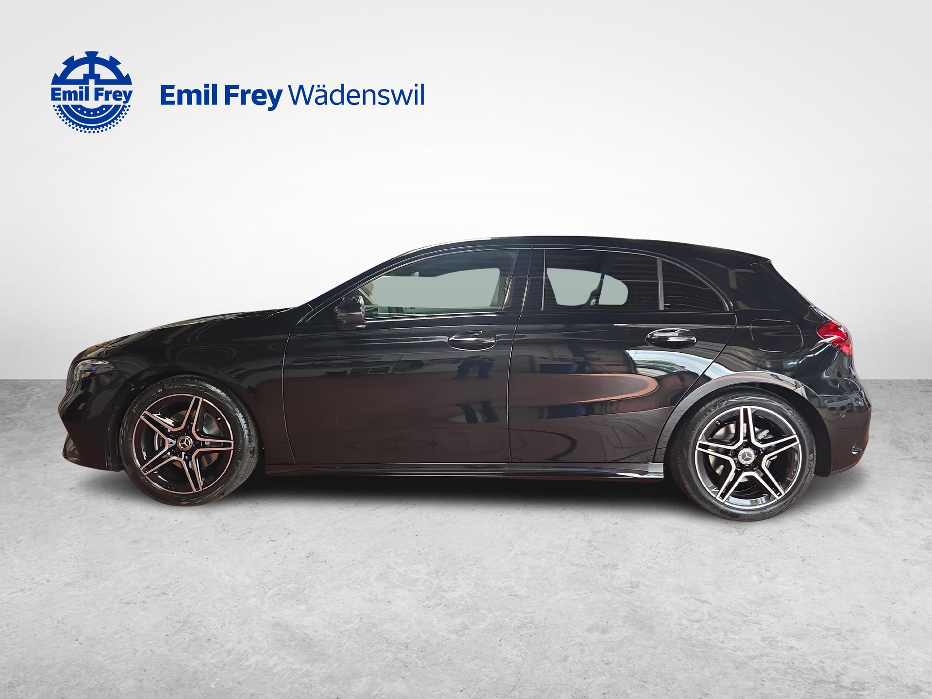 MERCEDES-BENZ A 200 Night Star AMG Line-image-1